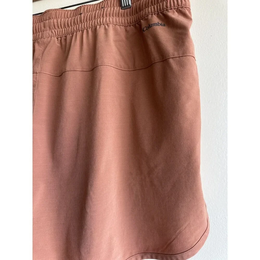 Columbia Men’s XL Terracotta Performance Fishing Shorts 5” Stretch Quick Dry